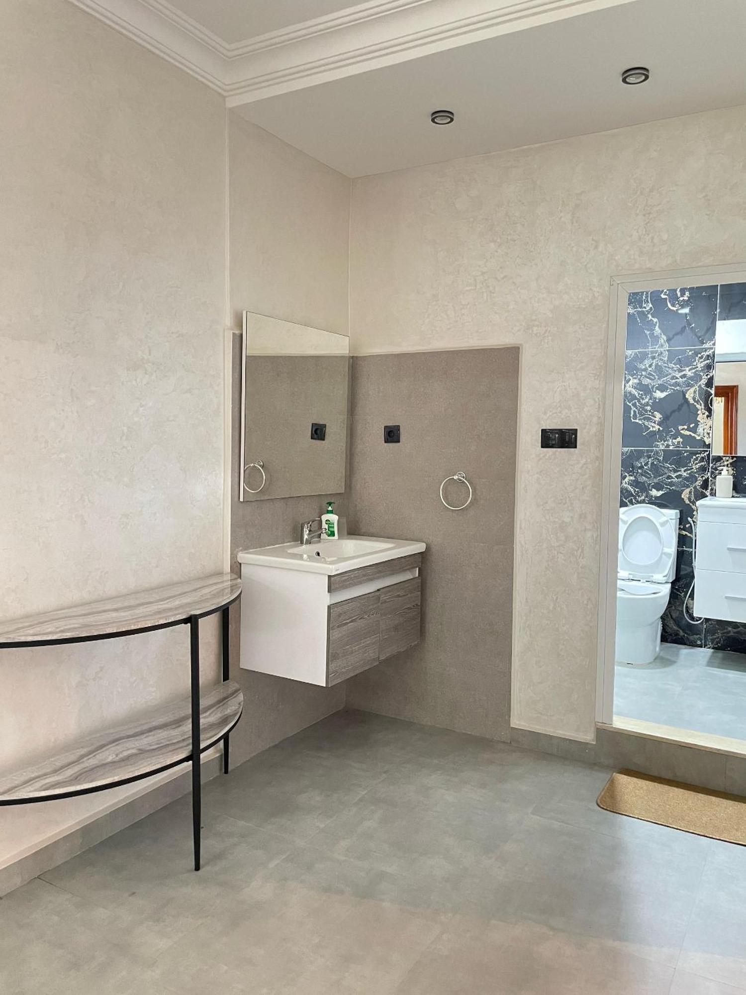 Luxurious 6 Bdrms Pool Re63025 Villa *
