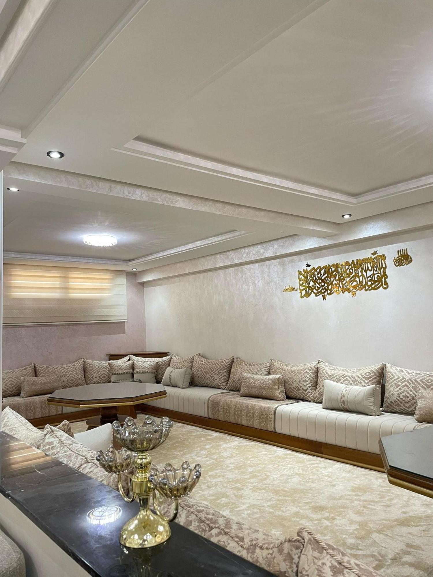 Luxurious 6 Bdrms Pool Re63025 Agadir