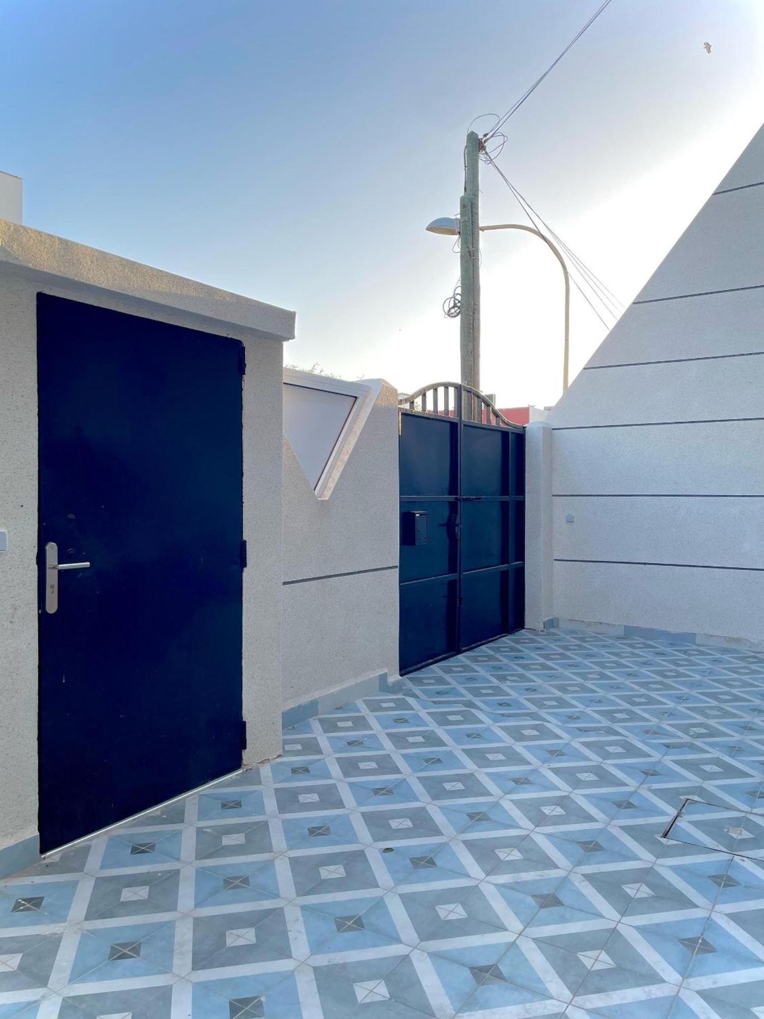 Luxurious 6 Bdrms Pool Re63025 Agadir